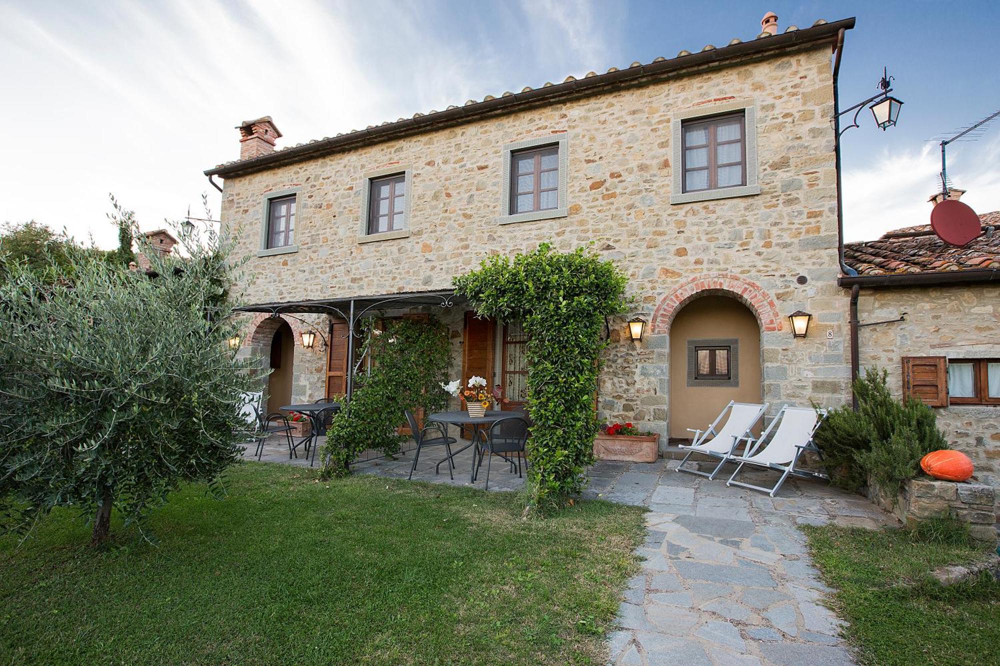 Villa Borgo San Pietro Кортона Экстерьер фото